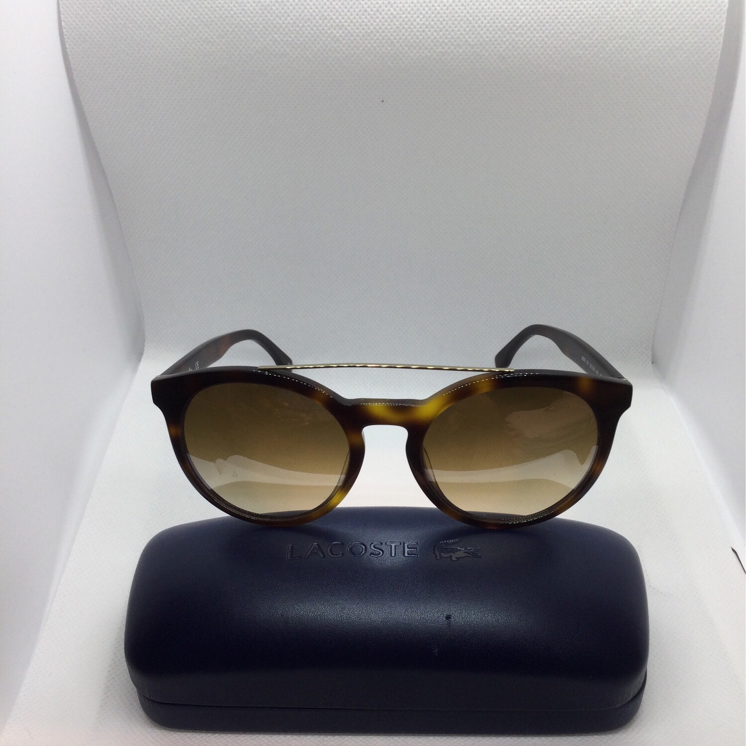 Lunettes de soleil Lacoste 