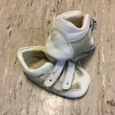chaussons bébé fille  primigi