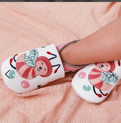 chaussons bébé barefoot lait et miel 
