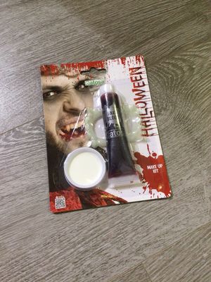 Tube sang avec dentier Halloween 