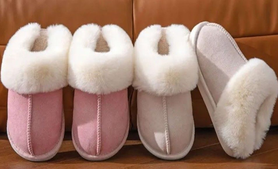 CozEy Life! Light Sand - Fluffy Slippers- Size Medium