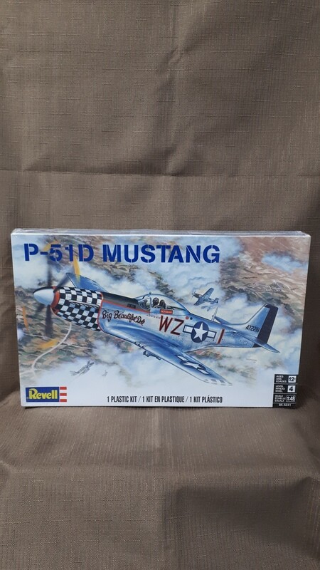 P-51D MUSTANG Model Airplane Kit