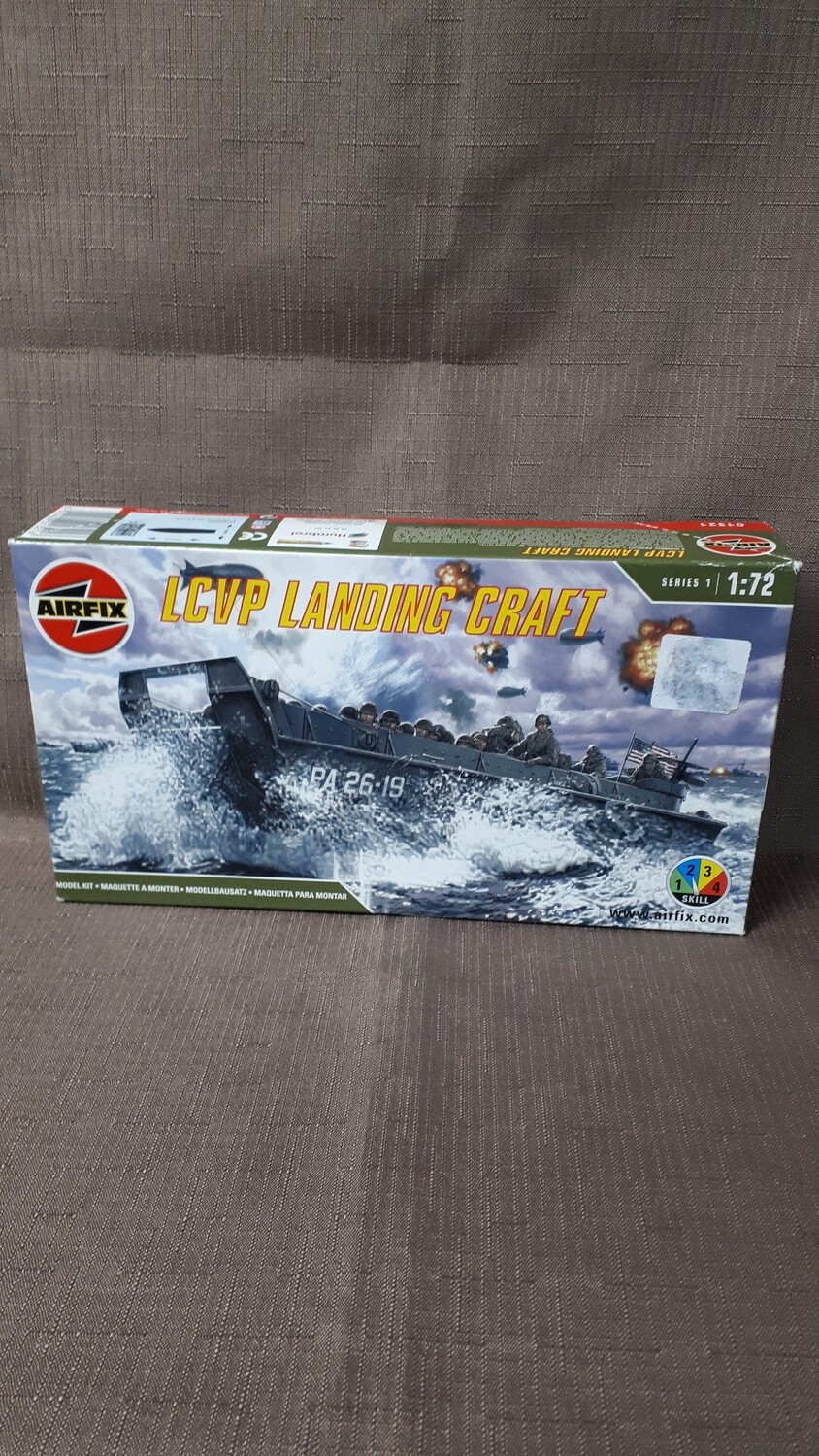 LCVP LANDING CRAFT Military Model Kit