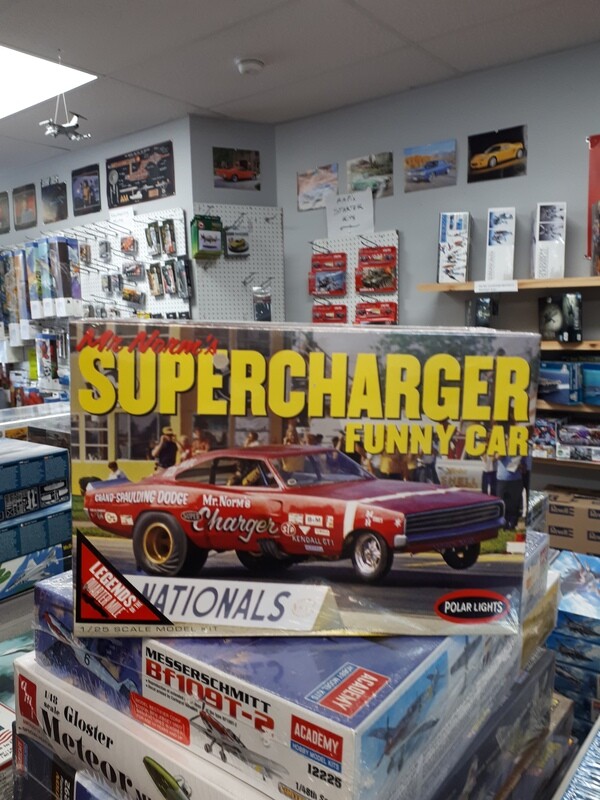 SUPERCHARGER FUNNY CAR Model Car Kit