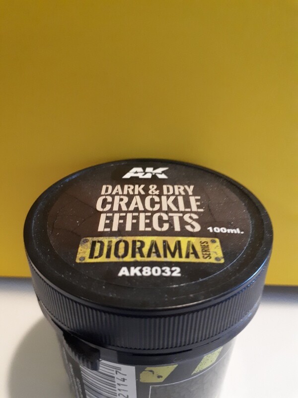 DARK &amp; DRY CRACKLE EFFECTS