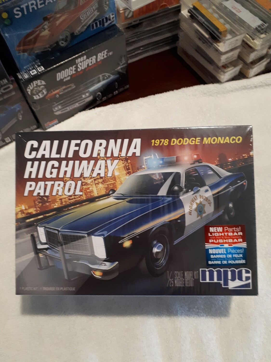 CALIFORNIA HIGHWAY PATROL MODEL KIT