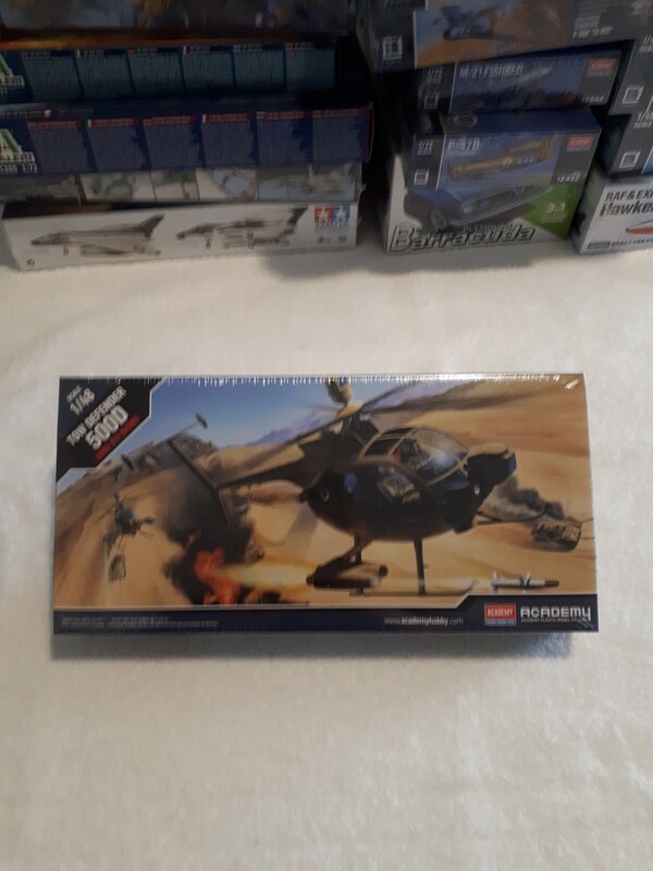 TOW DEFENDER 500D  Helicopter Model Kit