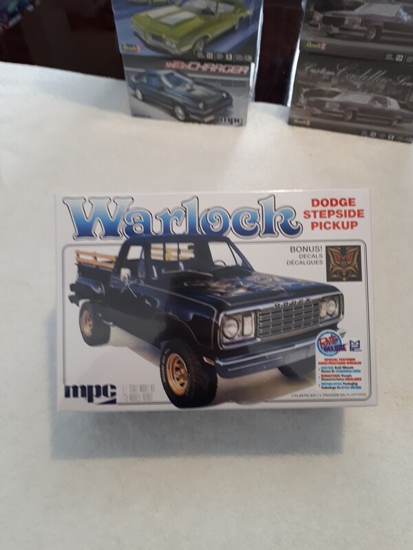 Warlock Dodge Step-side Pickup Model Kit
