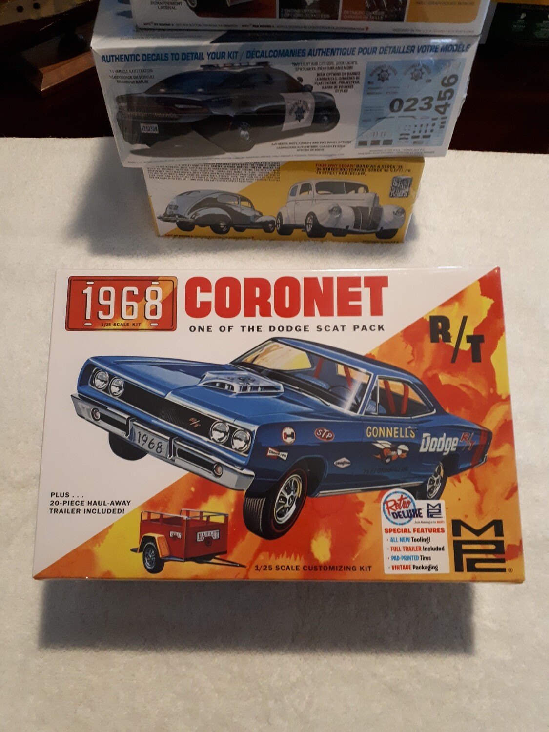 1968 Dodge Coronet R/T with Trailer Model Kit