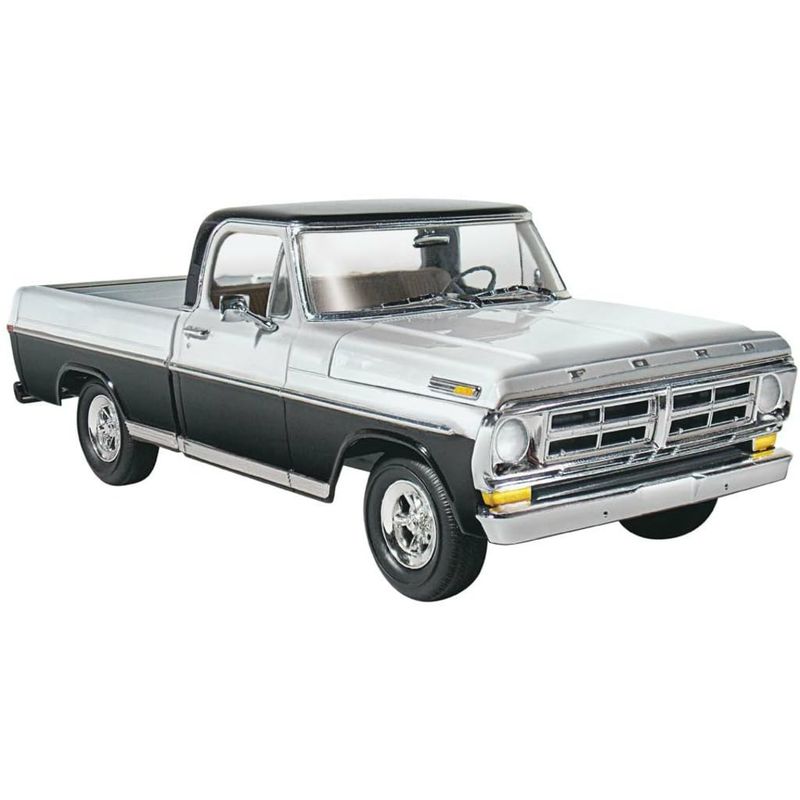 1972 Ford Sport Custom Model Kit