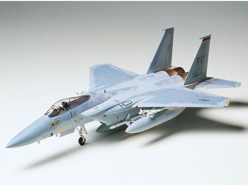 MCDONNELL DOUGLAS EAGLE F 15C Model Airplane Kit