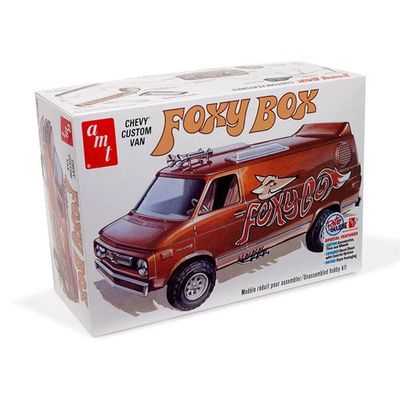 1975 Chevy Van FOXY BOX Model Kit by AMT