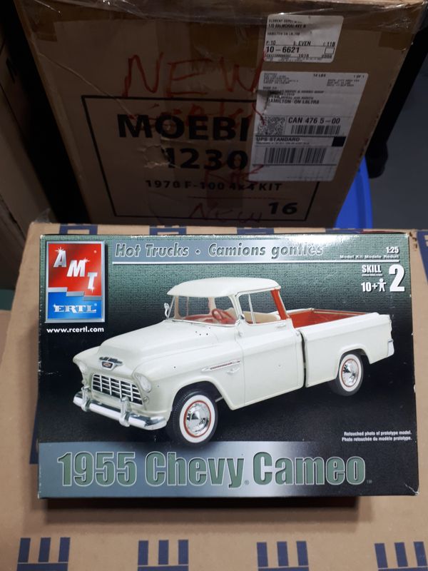 1955 Chevy Cameo model kit by AMT, Pre-Owned
