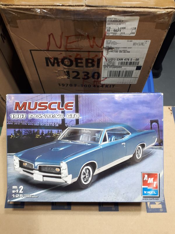 AMT31764 1967 Pontiac GTO Model Kit