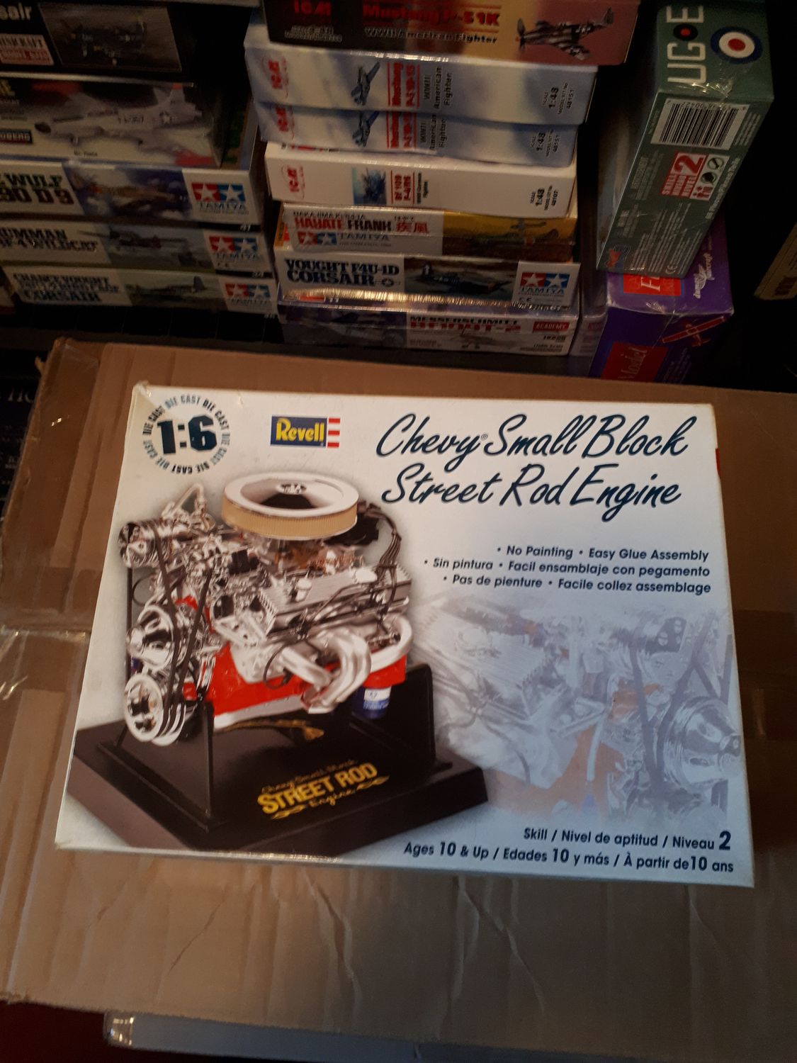 Chevy Small Block Street Rod Engine by REVELL