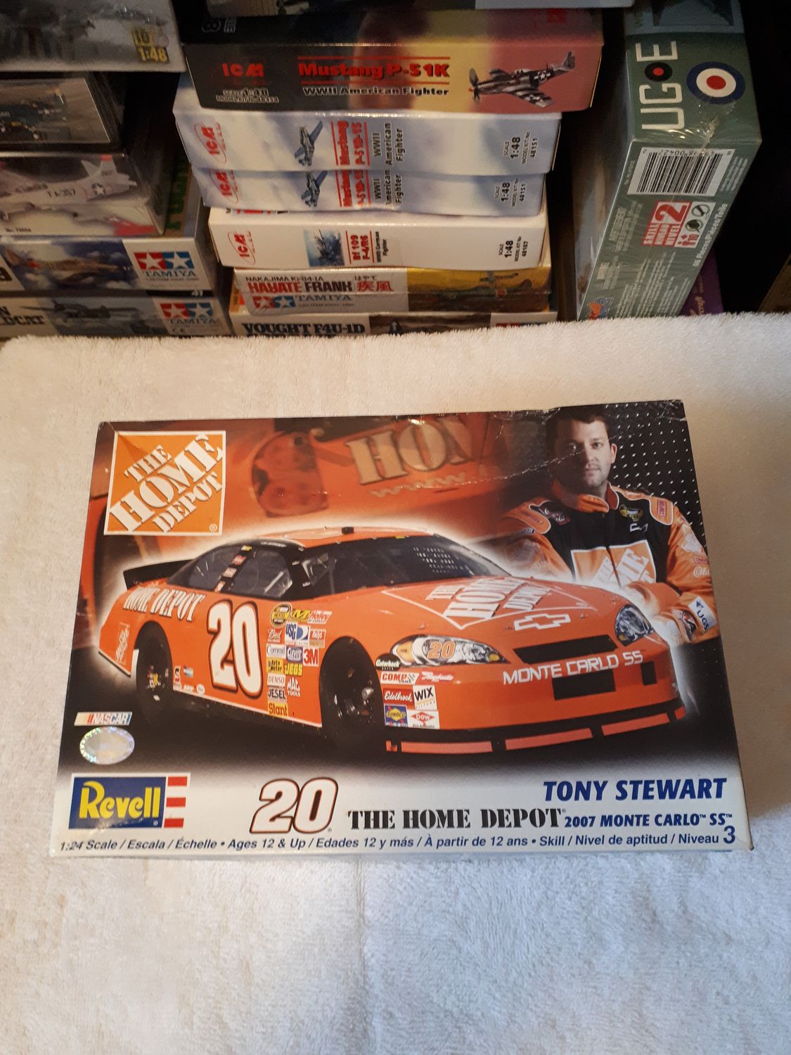 2007 Monte Carlo #20 Home Depot NASCAR Model Kit