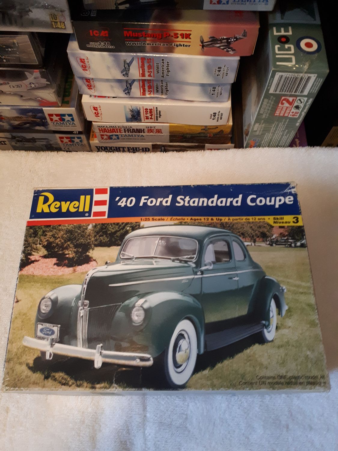 1940 Ford Standard Coupe Model Kit by REVELL