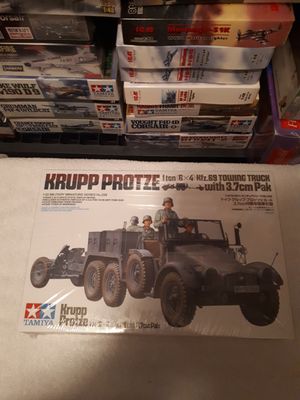 Military Model Kits 1/72 or 1/76 Scale