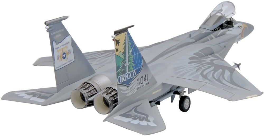 REVELL F-15C EAGLE Model Airplane Kit