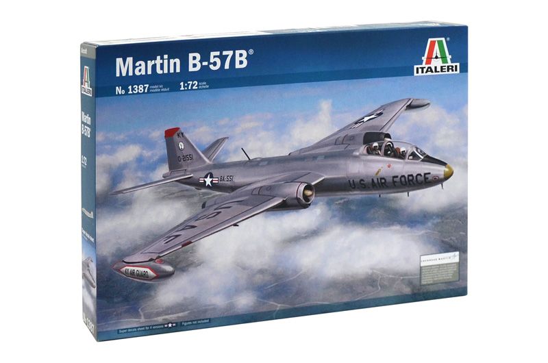 ITALERI MARTIN B-57B Model Airplane Kit