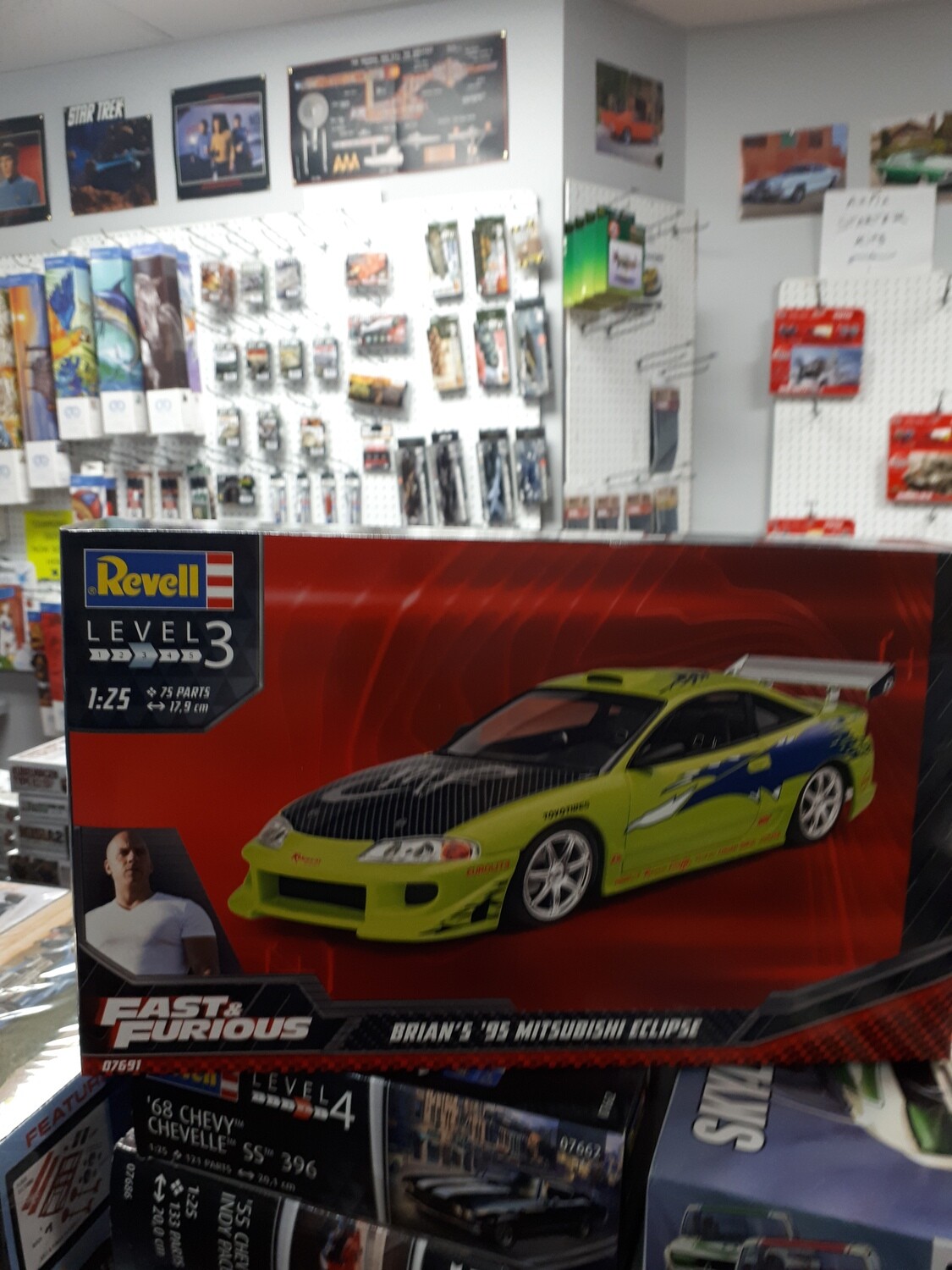 REVELL 1995 MITSUBISHI ECLIPSE F &amp; F MODEL KIT
