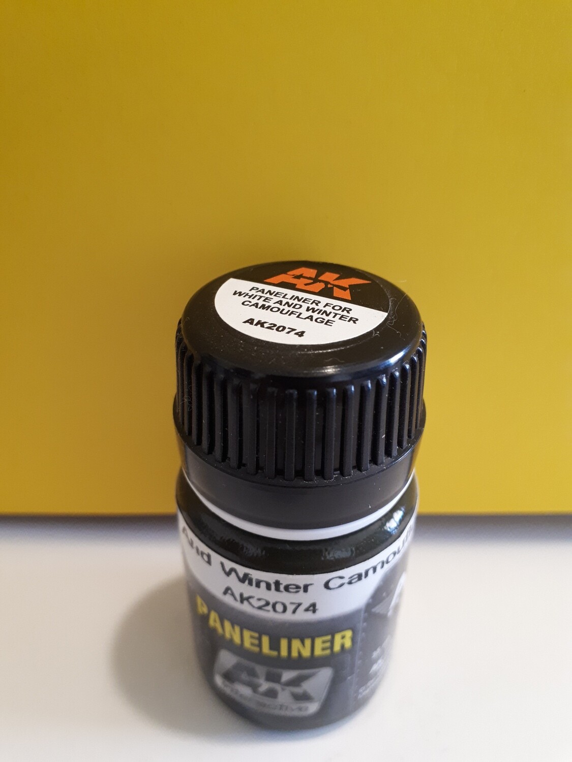 PANEL LINER WHITE &amp; WINTER MODEL PAINT
