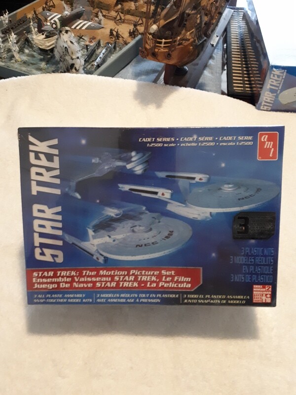 STAR TREK MOTION PICTURE SET MODEL KIT