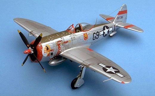 P-47D BUBBLE TOP Model Airplane Kit by Academy