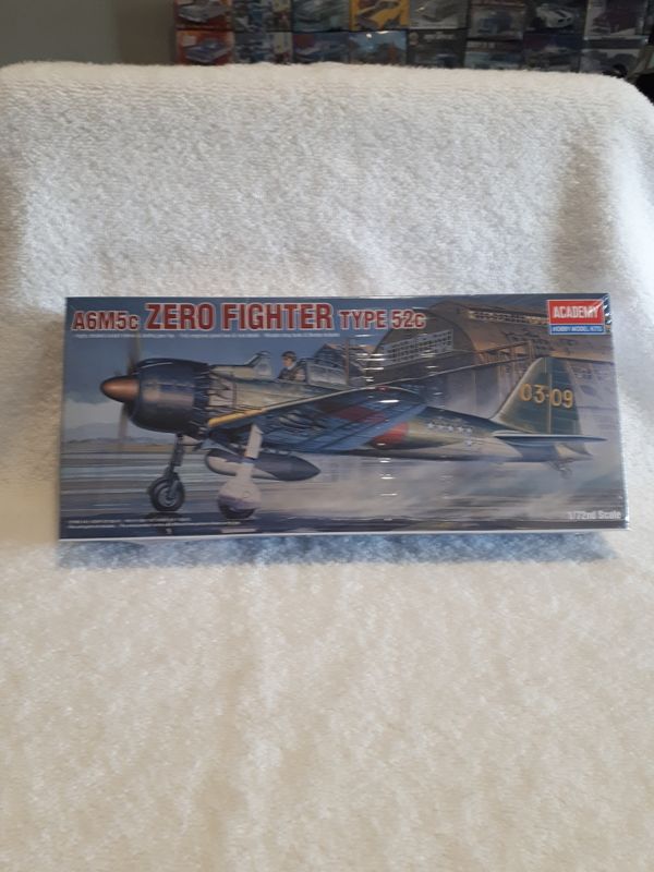 ZERO FIGHTER TYPE 52C, Model Airplane Kit