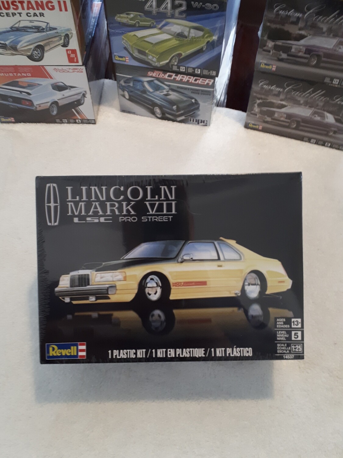 REVELL Lincoln Mark VII LSC Pro Street Model Car Kit