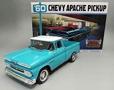 AMT 1960 Chevrolet Apache P/U Model Kit