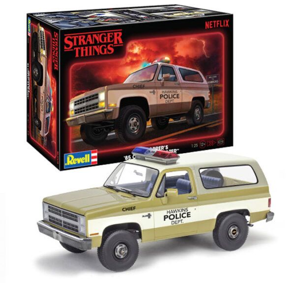 REVELL JIM HOPPER'S 85 CHEVY K5 BLAZER MODEL KIT