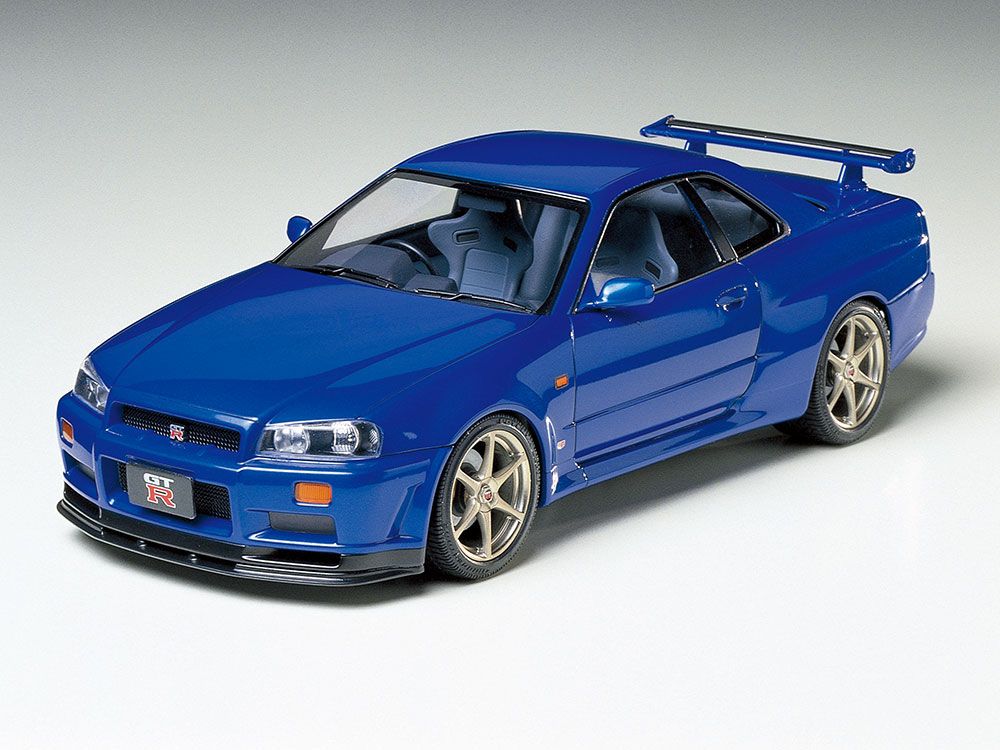 TAMIYA NISSAN SKYLINE GTR Model Kit