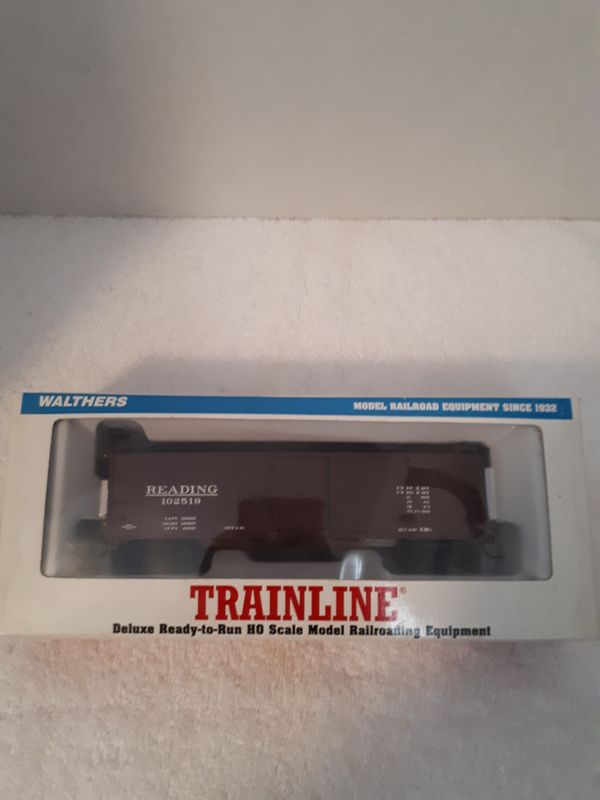 HO Scale 40' X 29' Steel Box Car  "READING"