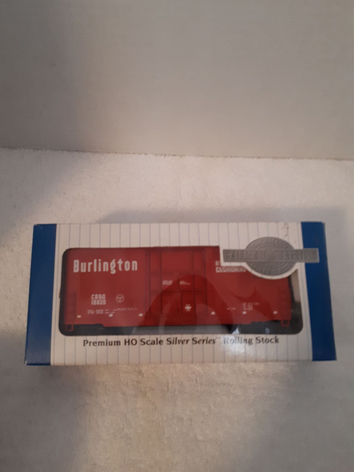 HO Scale HI-CUBE BOX CAR