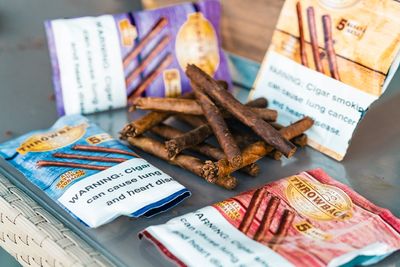 THROWBACKS 5CT NATURAL LEAF CIGARS THROWBACKS 5CT NATURAL LEAF CIGARS