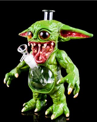 ZOMBIE YODA DESIGN PREMIUM GLASS 11.3" WATER PIPE