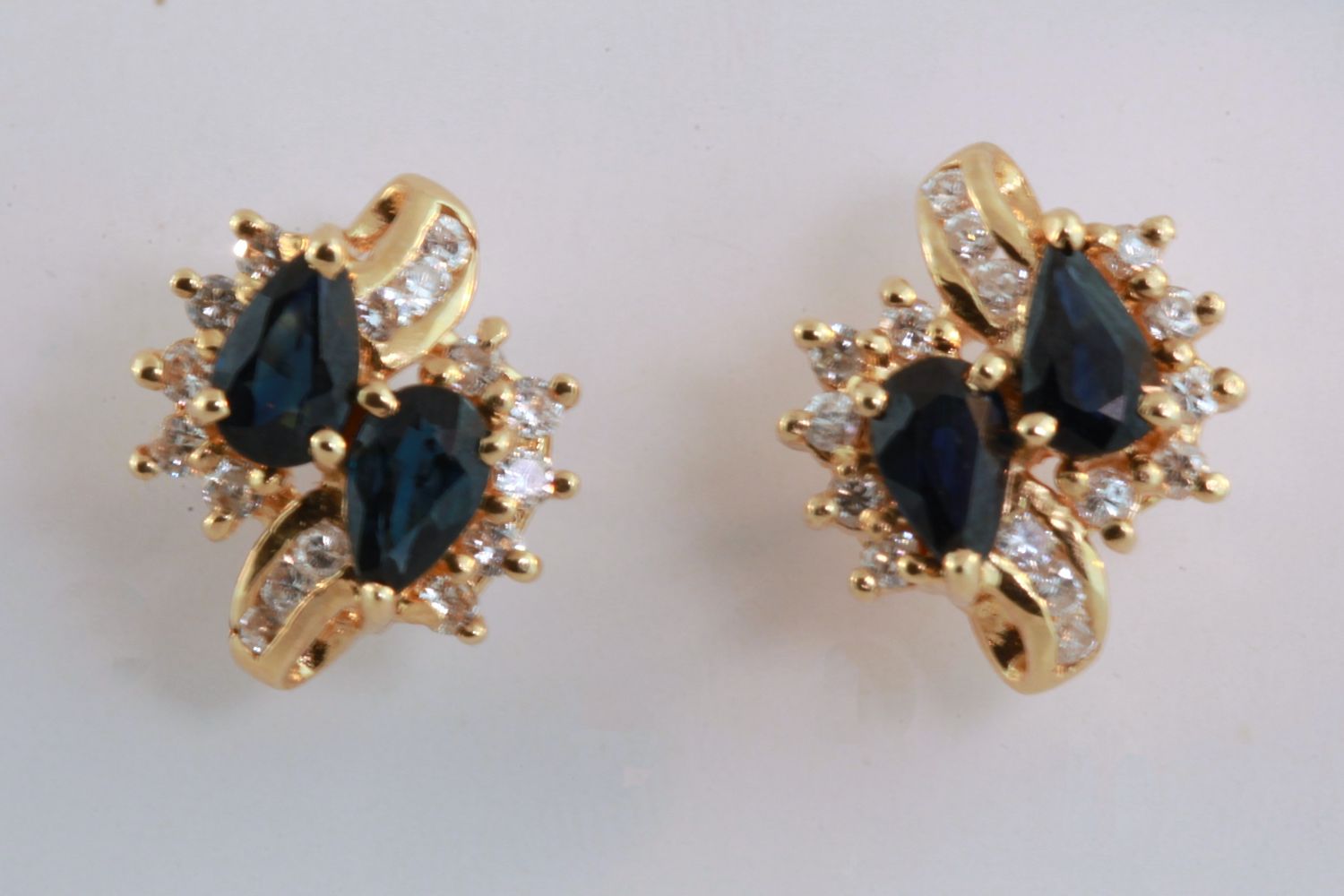 Sapphire and diamond  Earrings