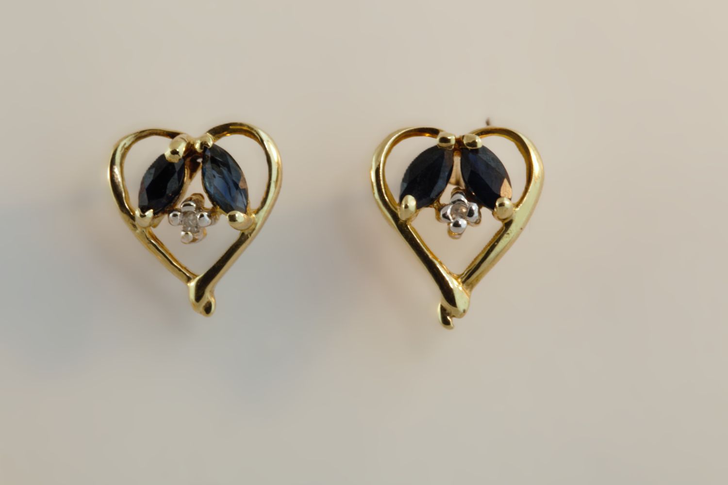 Heart shaped sapphire and Diamond Earrings