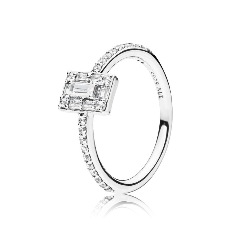 PANDORA - Ice cube ring in sterling silver with 7 claw-set baguette cut and 24 bead-set clear CZ
