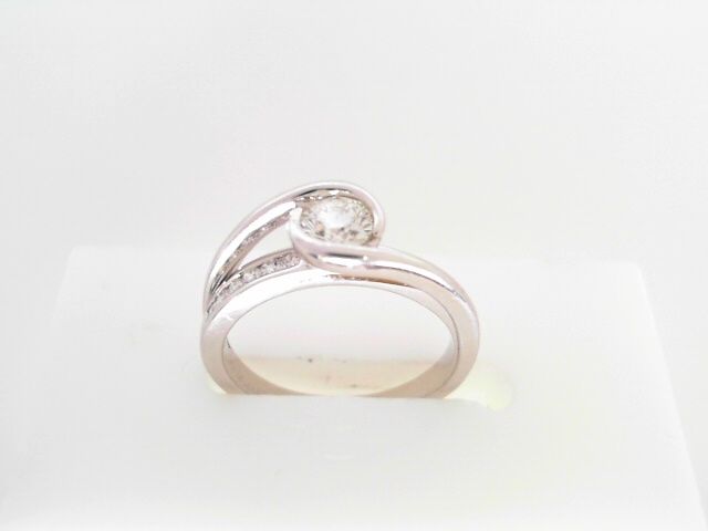 A Unique Diamond Engagement Ring