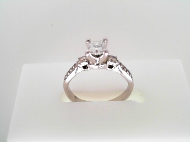 Princess Cut Diamond Engagement Ring