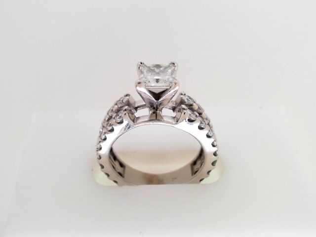 Princess Cut Diamond Engagement Ring