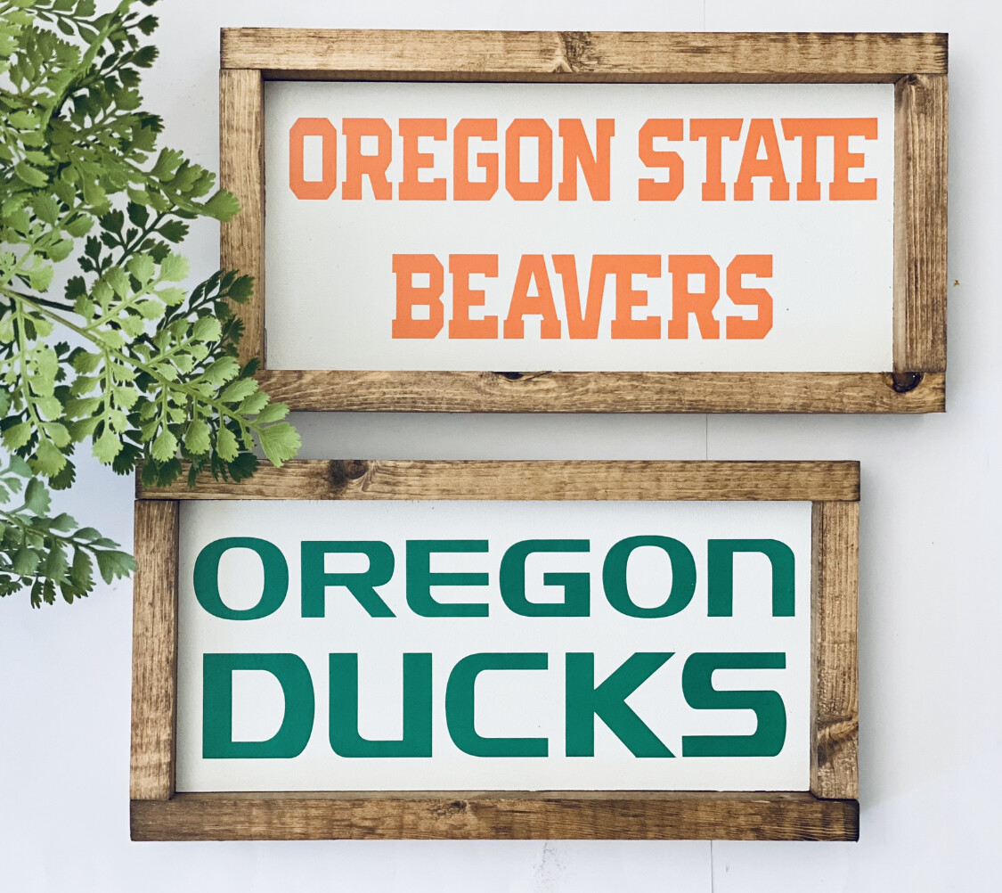 Oregon Ducks/Oregon State Beavers Sign