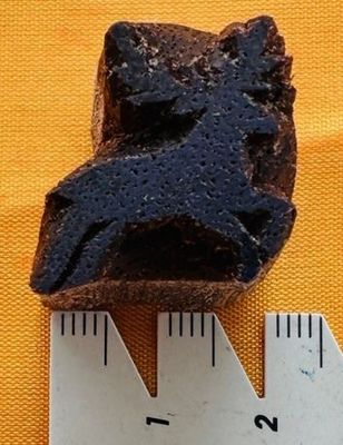 Hirsch klein 2 x 2 cm rechts Stempel aus Holz Hirsch klein 2 x 2 cm rechts Stempel aus Holz