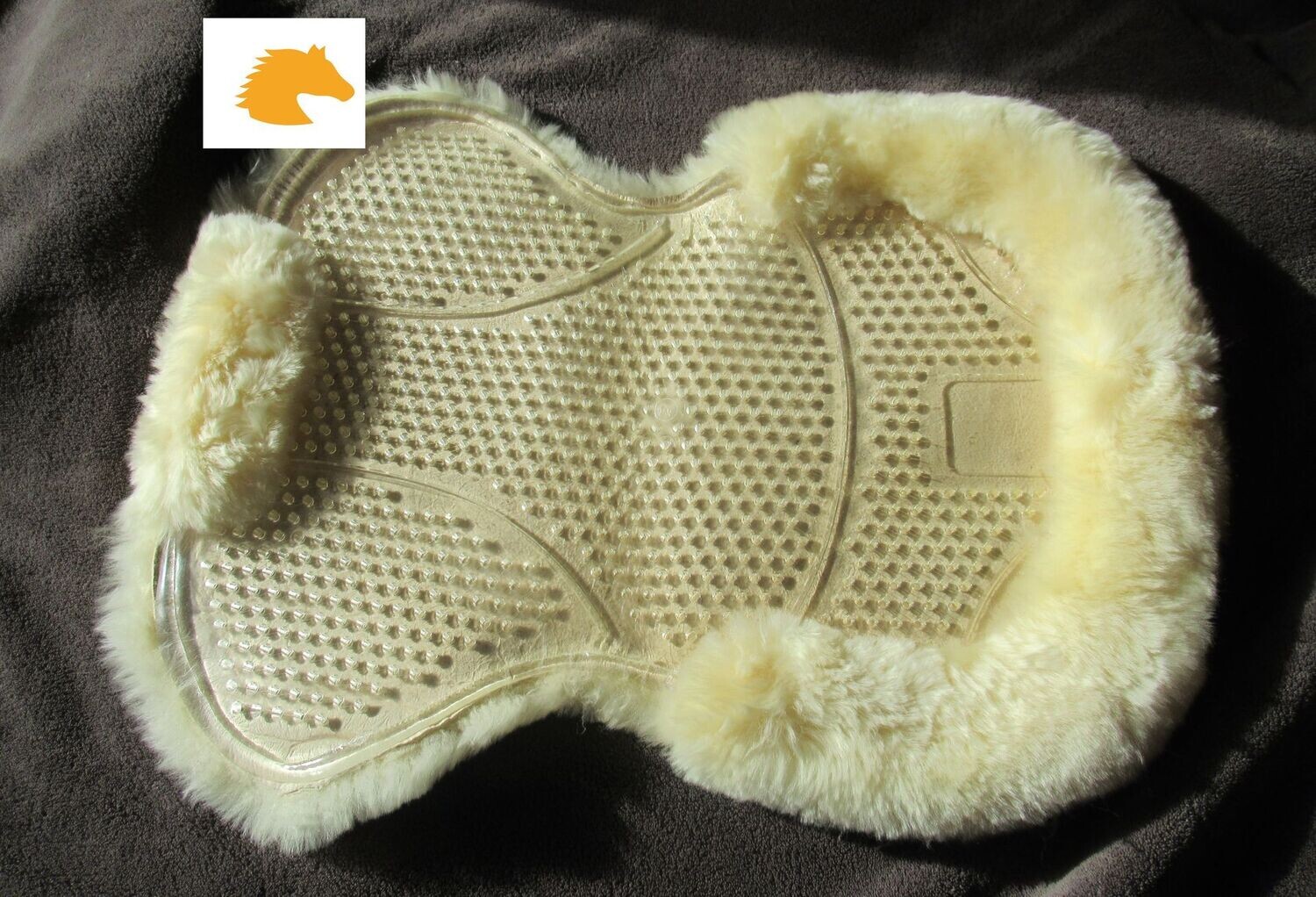 Gelpad mit Lammfell