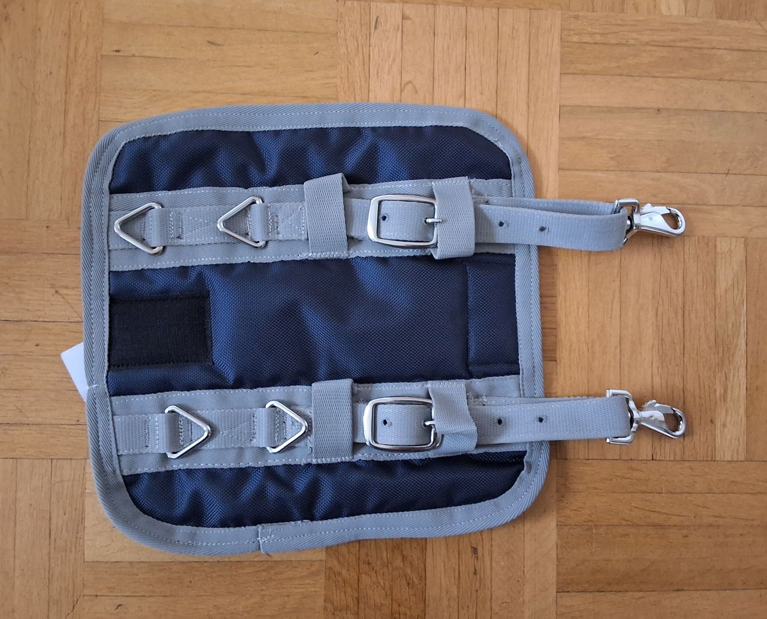 Brusterweiterung 1680 Denier dunkelblau Brusterweiterung 1680 Denier dunkelblau