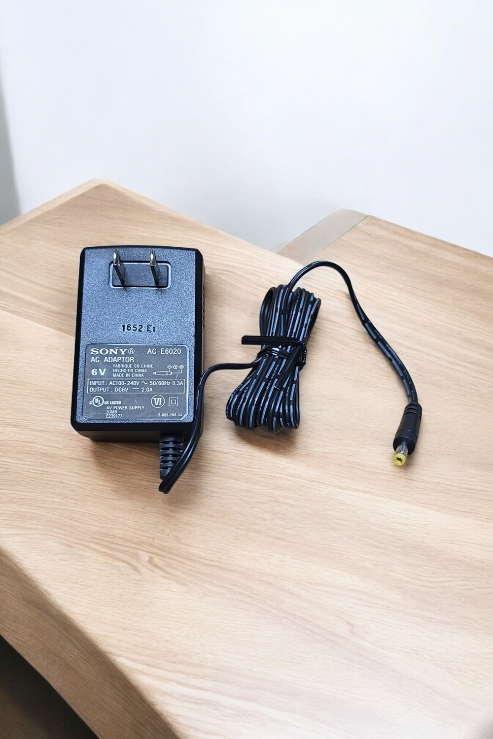 Sony 6V 2.0A