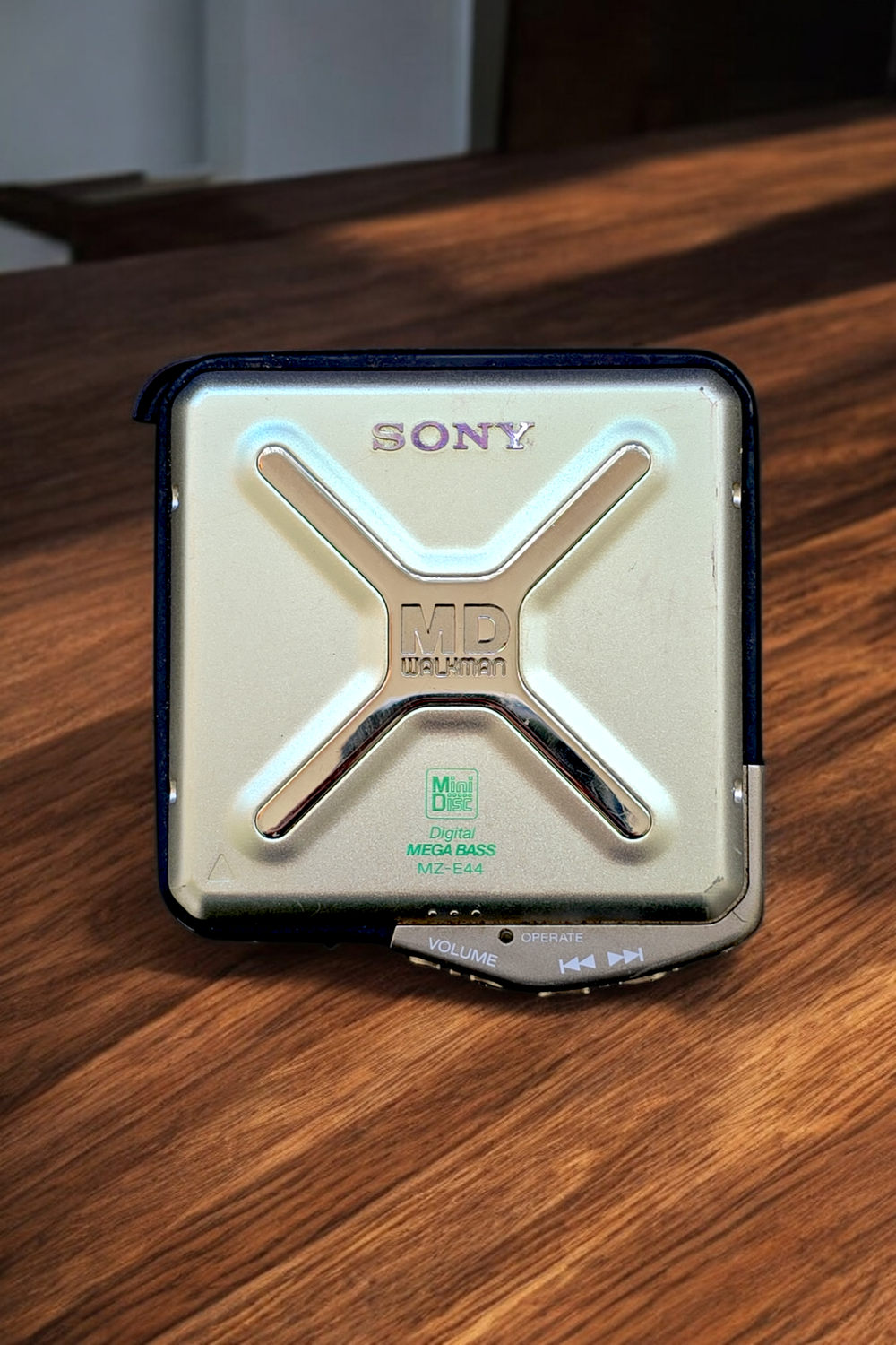 Sony MZ-E44
