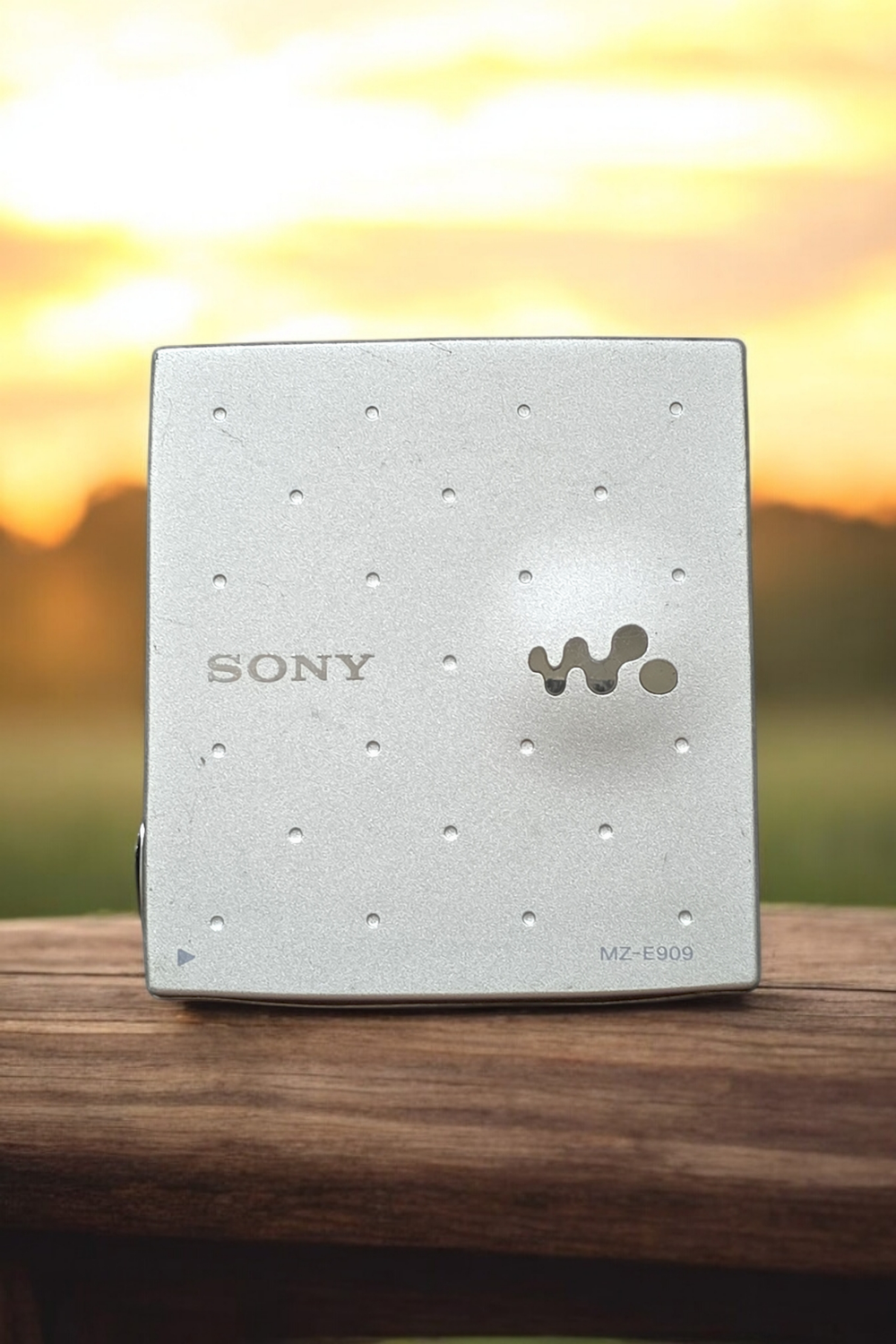 Sony MZE909